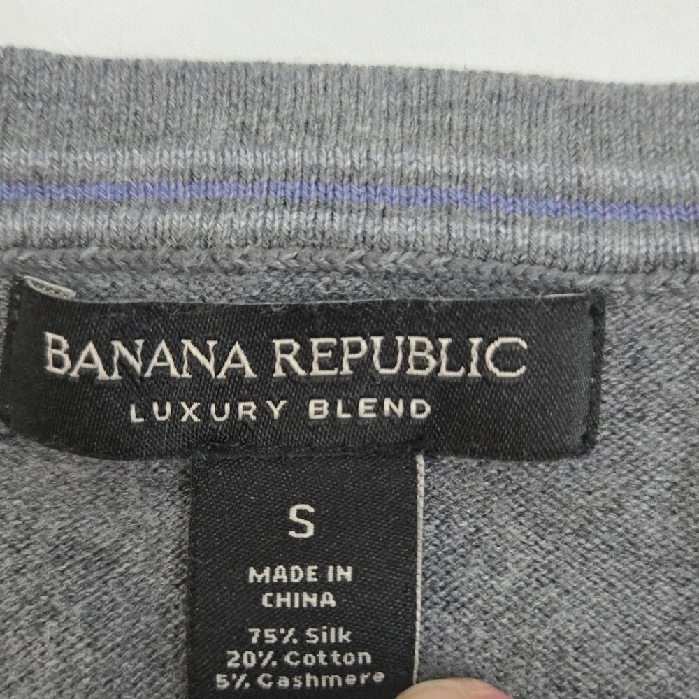 Banana Republic Luxury Blend V-Neck Sweater S Silk Cashmere Cotton‎ Gray Slim